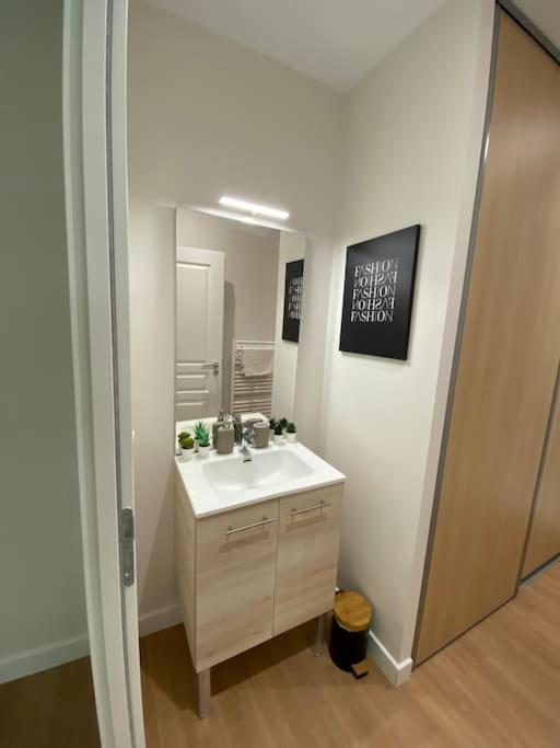 Appartement Centre-Ville * Rdc * Clim * Wifi * Haut De Gamme * Angoulême Eksteriør bilde
